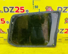 Стекло собачника Toyota