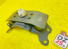 Подушка коробки передач LEXUS LX570 2008/Цвет 202 1237138060 URJ201L 3URFE, передняя