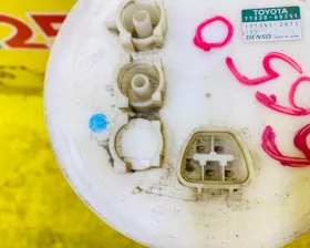 Топливный насос Toyota