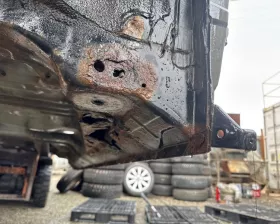 Порог кузова Toyota