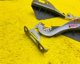 Петля капота Honda