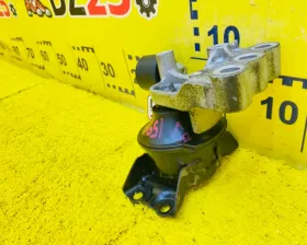 Подушка двигателя Honda