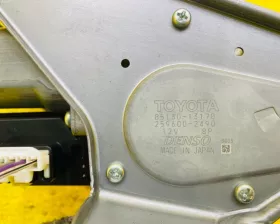 Моторчик заднего дворника TOYOTA