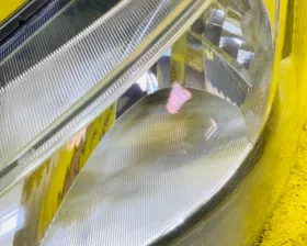 Фара Nissan
