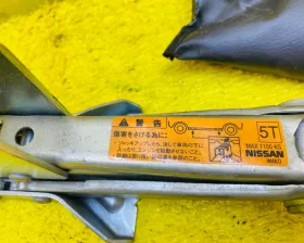 Поддомкратник/ домкрат NISSAN