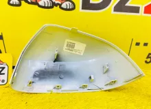 Накладка на зеркало BMW X6 2019-2023 51168496624 G06, передняя правая