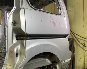 Крыло заднее Nissan