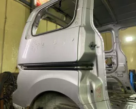 Крыло заднее Nissan