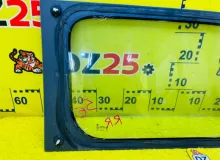 Стекло собачника NISSAN NV200 2014/Цвет K23 83300JX01A VM20 HR16DE, заднее правое