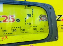 Стекло собачника NISSAN NV200 2014/Цвет K23 83300JX01A VM20 HR16DE, заднее правое