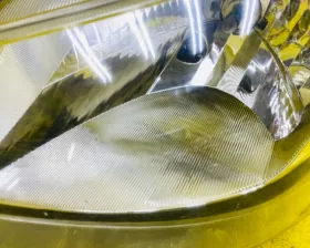 Фара Nissan