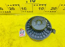 Мотор печки NISSAN NV200 2014/Цвет K23 27226EE91C VM20 HR16DE, передний