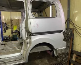 Крыло заднее NISSAN