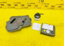 Компрессор подкачки колес TOYOTA SIENTA 2015/1F7 4268052020 NCP175 1NZFE, задний