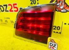 Стоп-вставка LEXUS LX570 8158060230 URJ201, задняя правая