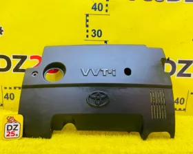 Пластиковая крышка на двс TOYOTA