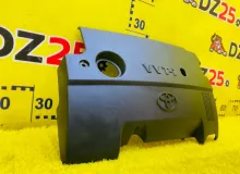 Пластиковая крышка на двс TOYOTA SIENTA 2015/1F7 1121221040 NCP175 1NZFE, передняя