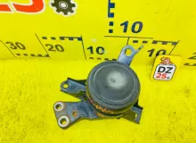 Подушка двигателя TOYOTA SIENTA 2015/1F7 1230521380 NCP175 1NZFE, передняя правая