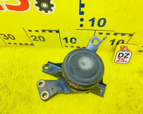Подушка двигателя TOYOTA