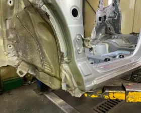 Порог кузова TOYOTA