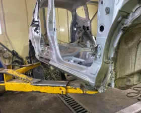 Порог кузова TOYOTA