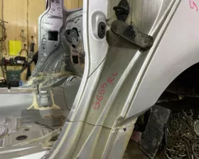 Крыло заднее TOYOTA