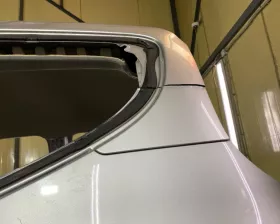 Крыло заднее TOYOTA