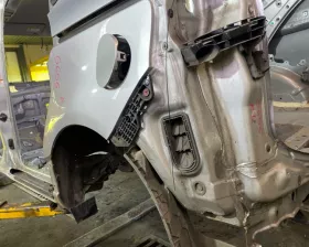 Крыло заднее TOYOTA