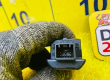 Кнопка старта TOYOTA SIENTA 2015/1F7 8961152033 NCP175 1NZFE, передняя
