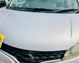 Капот Nissan