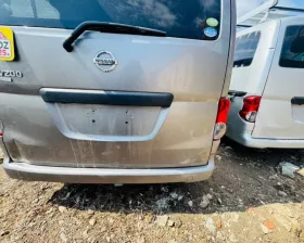 Дверь 5я Nissan