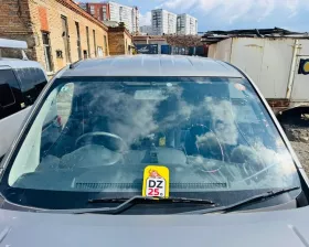 Лобовое стекло Nissan