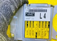 Блок управления airbag TOYOTA SIENTA 2015/1F7 8917052P00 NCP175 1NZFE, передний