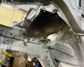 Лонжерон NISSAN