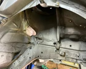 Лонжерон Nissan