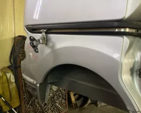 Крыло заднее NISSAN