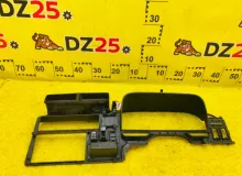 Консоль магнитофона TOYOTA HIACE 1990/Цвет 045 5540426060 LH114 2L, передний