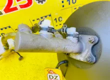 Главный тормозной цилиндр TOYOTA HIACE 1990/Цвет 045 4461026440 LH114 2L, передний