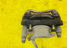 Суппорт TOYOTA HIACE 1990/Цвет 045 4775026060 LH114 2L, передний левый
