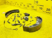 Механизм стояночного тормоза TOYOTA HIACE 1990/Цвет 045 0449526150 LH114 2L, задний левый