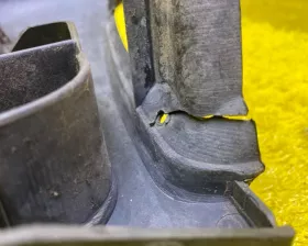 Решетка радиатора Toyota