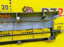 Решетка радиатора TOYOTA HIACE 1990/Цвет 045 5310095J22 LH114 2L, передняя