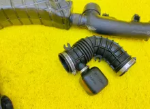 Корпус воздушного фильтра SUZUKI ESCUDO 1998 1370065D01 TD52W J20A, передний