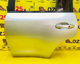Дверь боковая Toyota