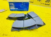 Тормозные колодки TOYOTA LAND CRUISER 2008 0446560280 VDJ200L 1VDFTV, переднее