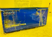 Тормозные колодки TOYOTA LAND CRUISER 2008 0446560280 VDJ200L 1VDFTV, переднее