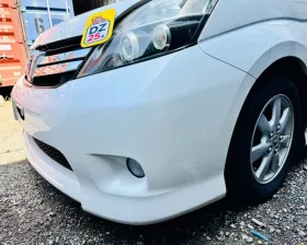 Бампер Toyota