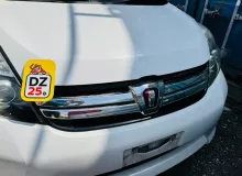 Решетка радиатора TOYOTA ISIS 2011 5310144340 ZGM15W 2ZRFAE, передняя