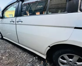 Дверь боковая Toyota