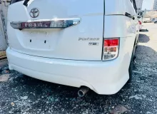 Бампер TOYOTA ISIS 2011 5215944320A1 ZGM15W 2ZRFAE, задний